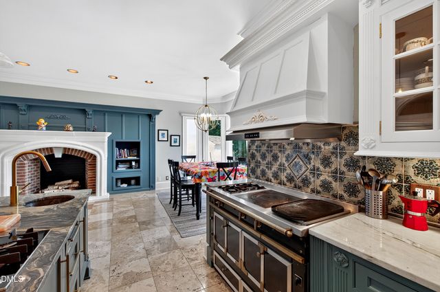 200 Edinburgh Drive A, Cary, NC 27511