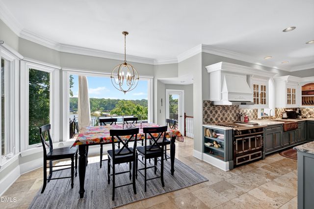 200 Edinburgh Drive A, Cary, NC 27511