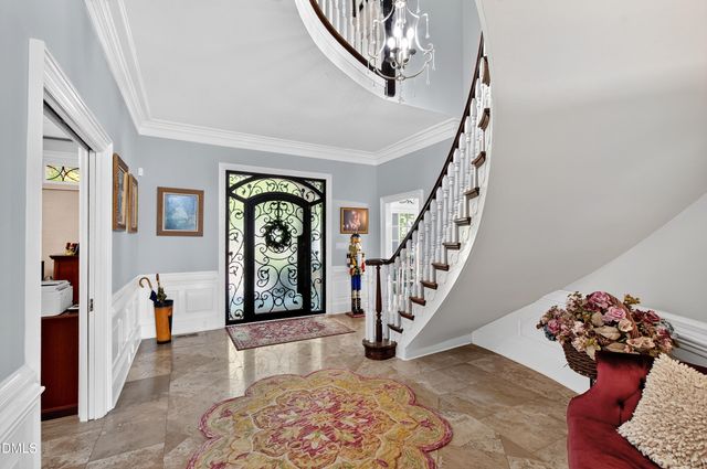 200 Edinburgh Drive A, Cary, NC 27511