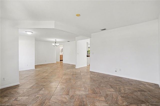 1922 SE 26th TER, Cape Coral, FL 33904