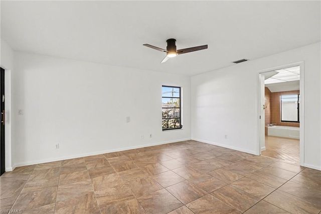 1922 SE 26th TER, Cape Coral, FL 33904