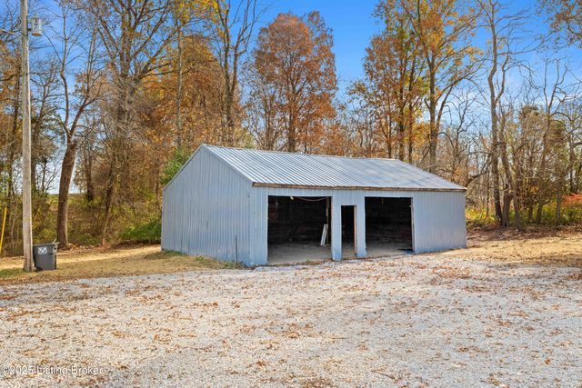 370 Timberline Dr, Vine Grove, KY 40175