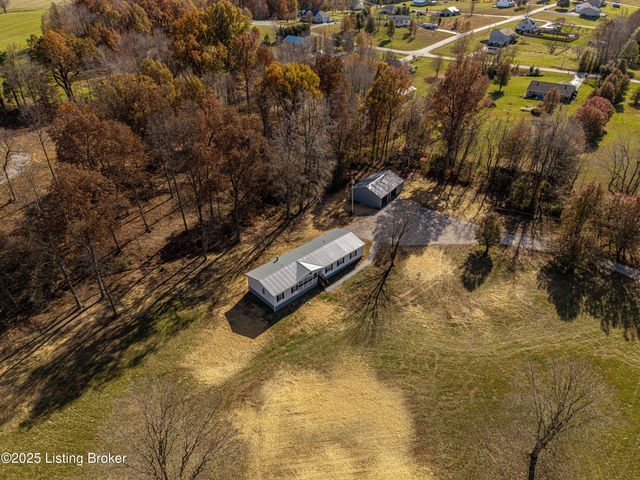370 Timberline Dr, Vine Grove, KY 40175
