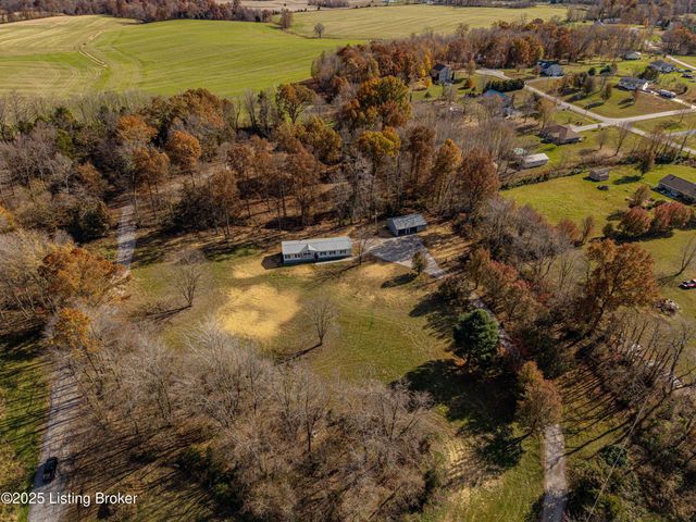 370 Timberline Dr, Vine Grove, KY 40175