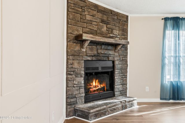 370 Timberline Dr, Vine Grove, KY 40175