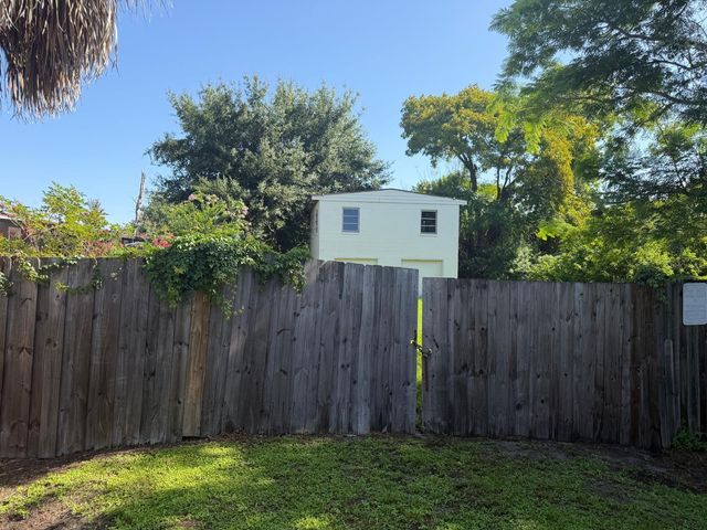 375 TRAILER LANE, Kissimmee, FL 34741