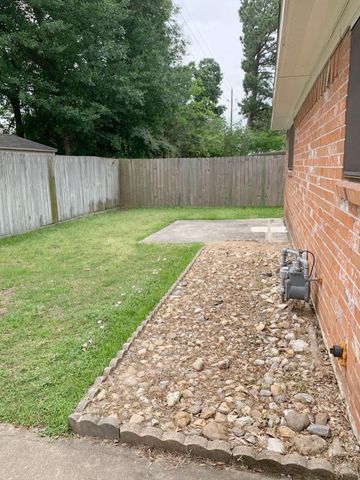 2334 Marble Falls Drive, Spring, TX 77373