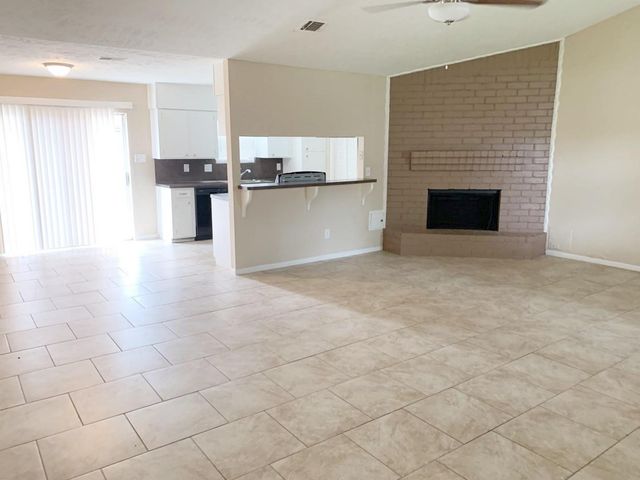 2334 Marble Falls Drive, Spring, TX 77373