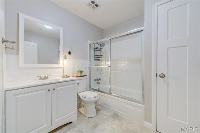 2235 Saint Peters Howell Road, St Peters, MO 63376