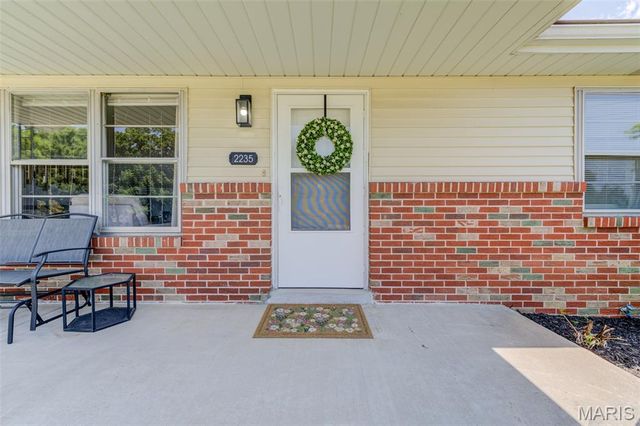 2235 Saint Peters Howell Road, St Peters, MO 63376