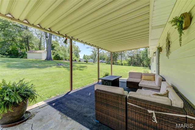 2235 Saint Peters Howell Road, St Peters, MO 63376