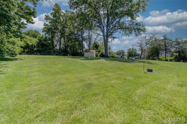 2235 Saint Peters Howell Road, St Peters, MO 63376