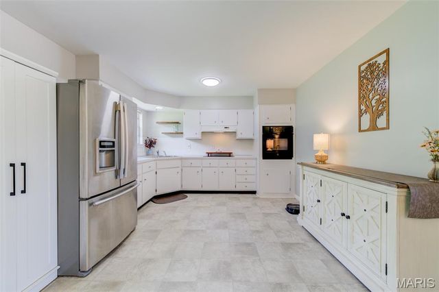 2235 Saint Peters Howell Road, St Peters, MO 63376
