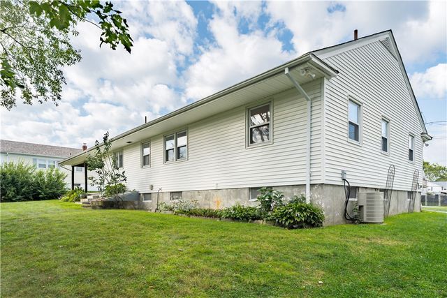 23 Penrose Street, North Providence, RI 02911