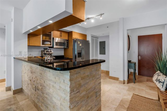 31 SE 5th St 3010, Miami, FL 33131