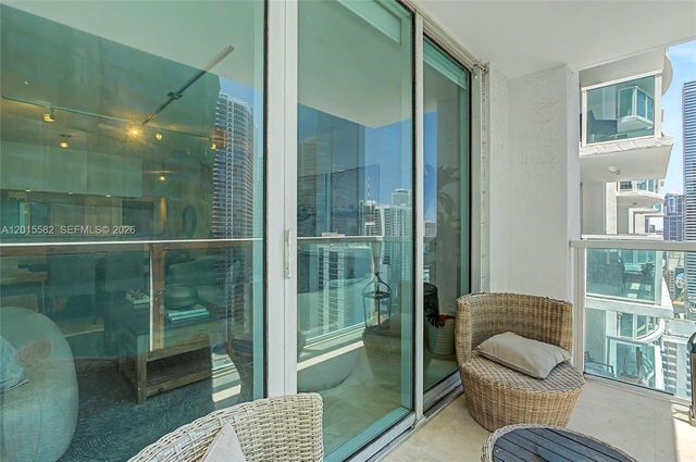 31 SE 5th St 3010, Miami, FL 33131