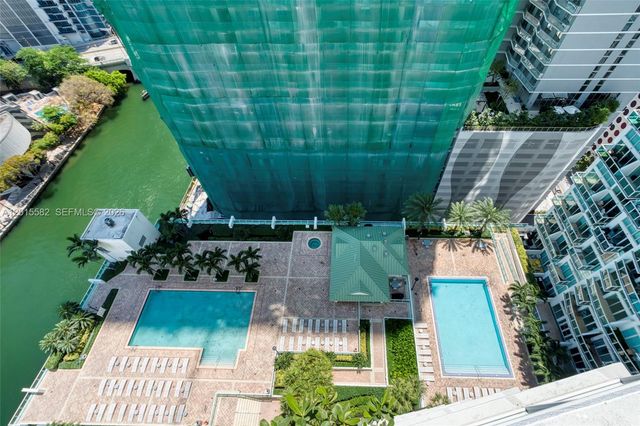31 SE 5th St 3010, Miami, FL 33131