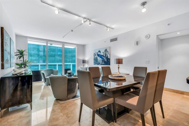 31 SE 5th St 3010, Miami, FL 33131
