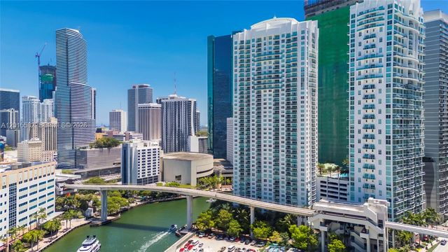 31 SE 5th St 3010, Miami, FL 33131