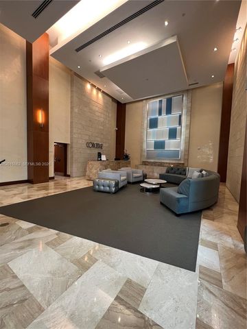 31 SE 5th St 3010, Miami, FL 33131