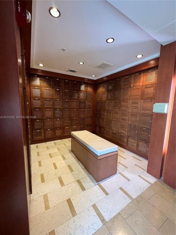 31 SE 5th St 3010, Miami, FL 33131
