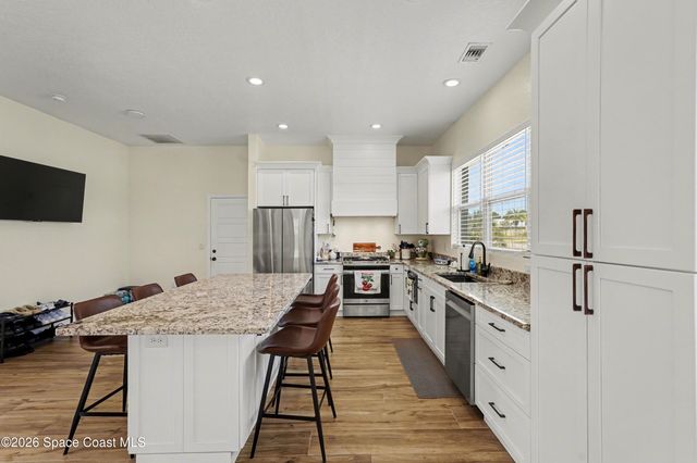 5570 Sanctuary Avenue, Grant, FL 32949