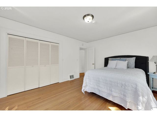 2260 E 15TH Ave, Eugene, OR 97403