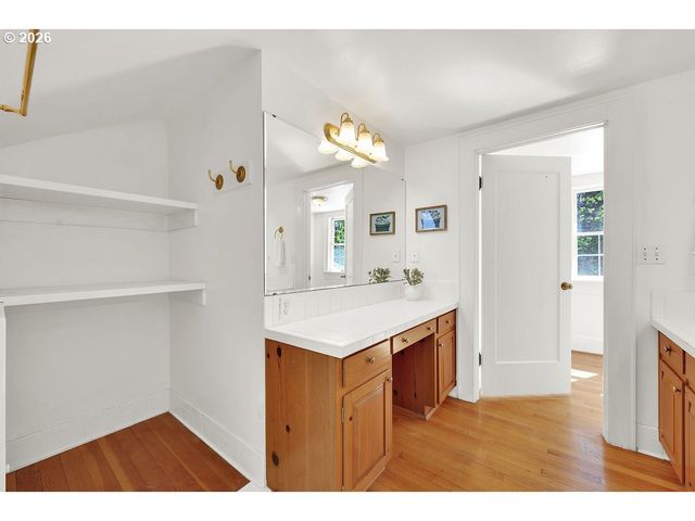 2260 E 15TH Ave, Eugene, OR 97403