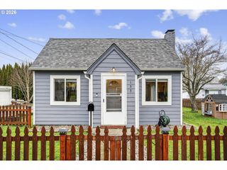 155 E ROSE St, Lebanon, OR 97355