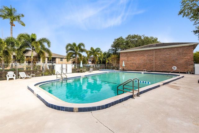 4270 LAKE UNDERHILL ROAD 1, Orlando, FL 32803