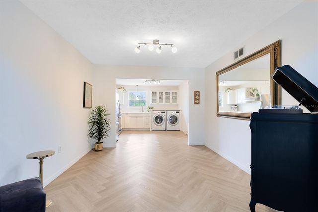 4270 LAKE UNDERHILL ROAD 1, Orlando, FL 32803