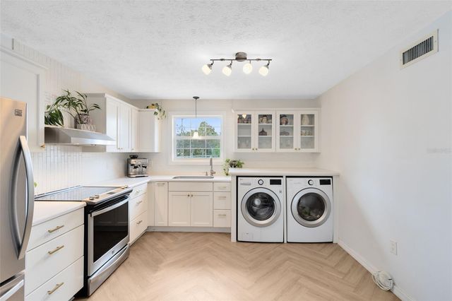 4270 LAKE UNDERHILL ROAD 1, Orlando, FL 32803