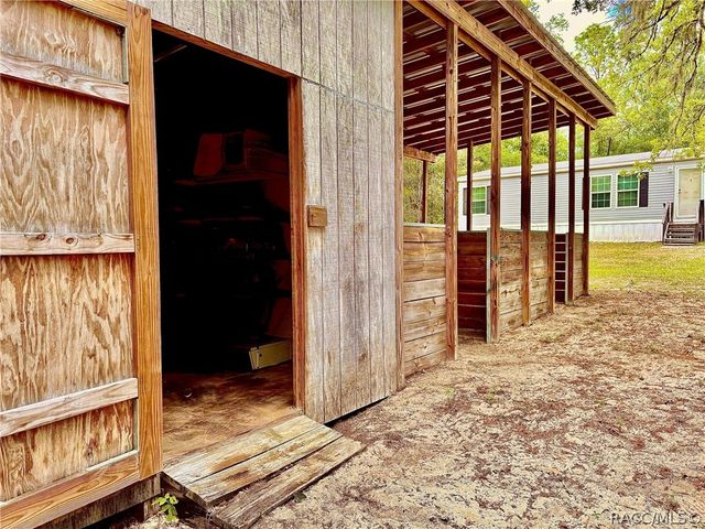 27001 Richbarn Road, Brooksville, FL 34601
