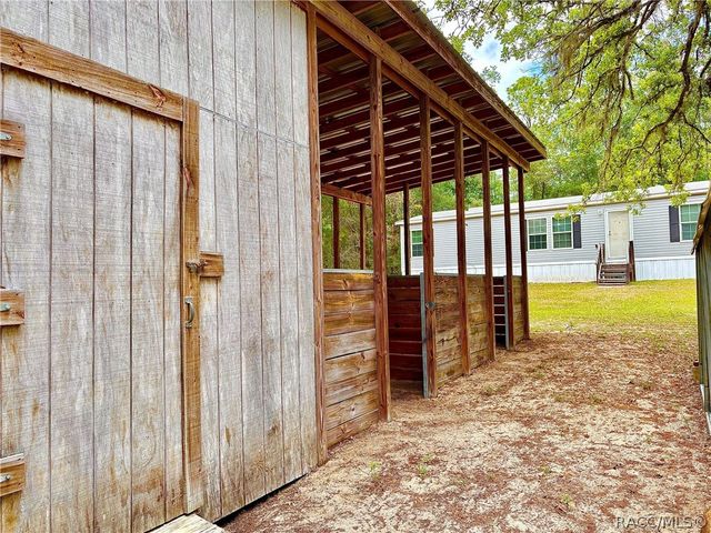 27001 Richbarn Road, Brooksville, FL 34601