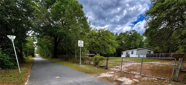 27001 Richbarn Road, Brooksville, FL 34601