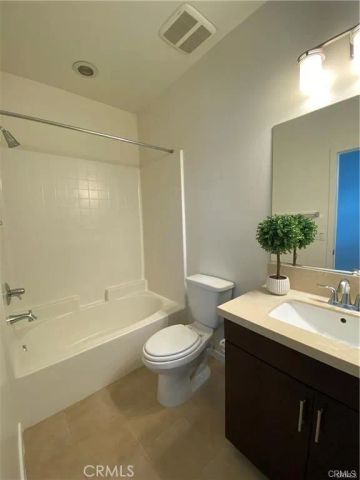 1528 W Artesia D, Gardena, CA 90248