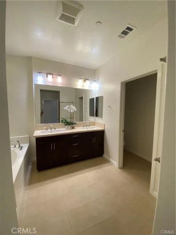 1528 W Artesia D, Gardena, CA 90248