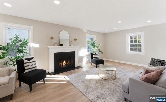 224 Godwin Avenue, Wyckoff, NJ 07481