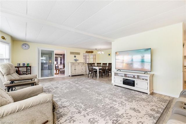 5744 Captain John Smith LOOP, North Fort Myers, FL 33917