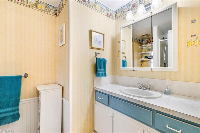 5744 Captain John Smith LOOP, North Fort Myers, FL 33917