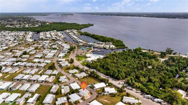 5744 Captain John Smith LOOP, North Fort Myers, FL 33917