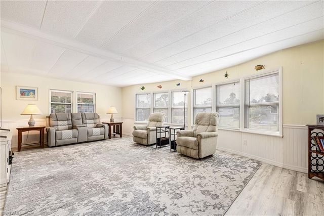 5744 Captain John Smith LOOP, North Fort Myers, FL 33917