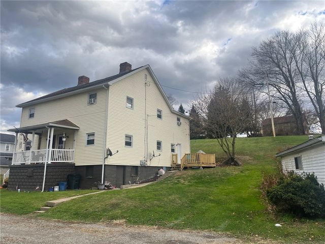 162 Front St, Hempfield Twp, PA 15635