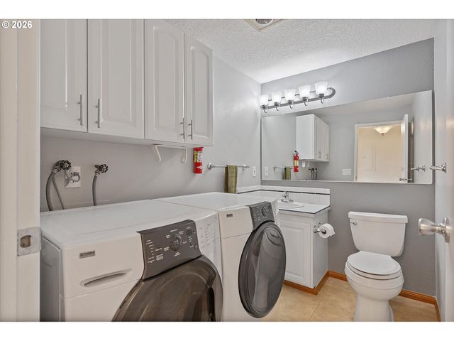 5561 Sw MULTNOMAH Blvd, Portland, OR 97219