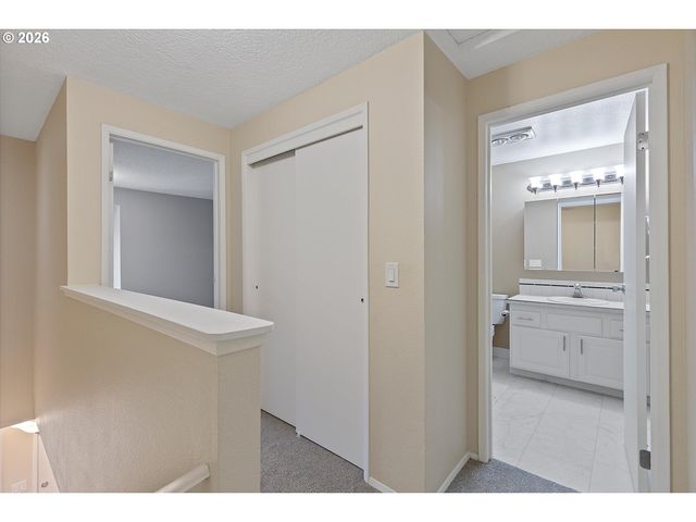 5561 Sw MULTNOMAH Blvd, Portland, OR 97219