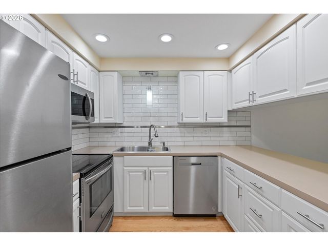 5561 Sw MULTNOMAH Blvd, Portland, OR 97219