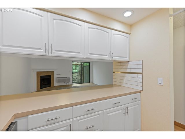 5561 Sw MULTNOMAH Blvd, Portland, OR 97219