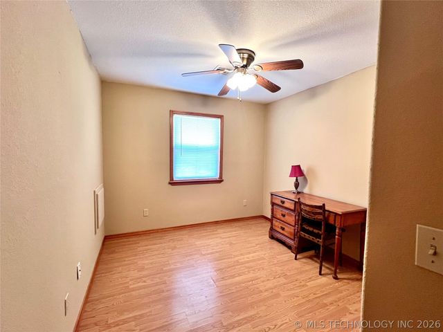 354 Rock Creek Drive, Canadian, OK 74432