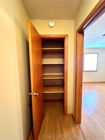 354 Rock Creek Drive, Canadian, OK 74432