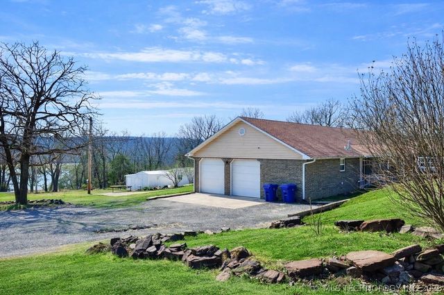 354 Rock Creek Drive, Canadian, OK 74432